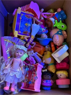Misc Y2K toys and kid jewelry